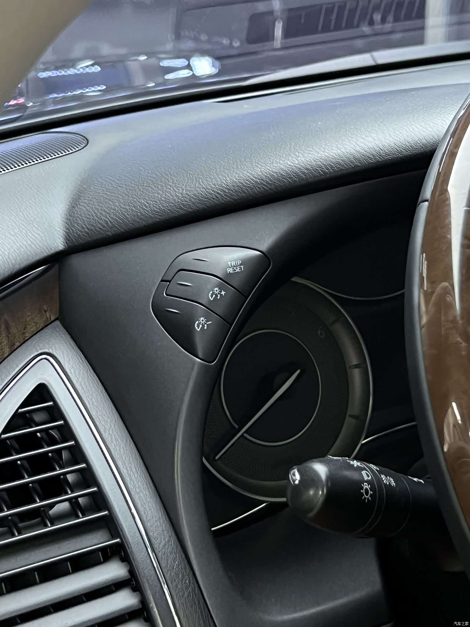 Infiniti QX56, 2014 18