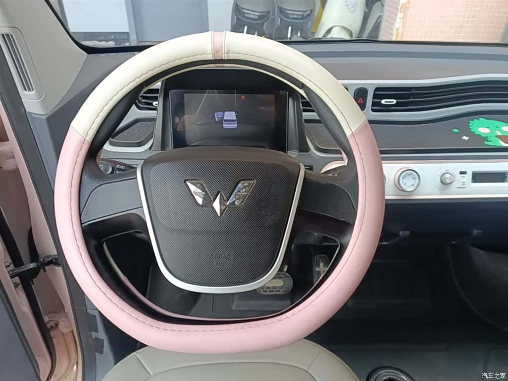 Wuling MINIEV, 2021 11