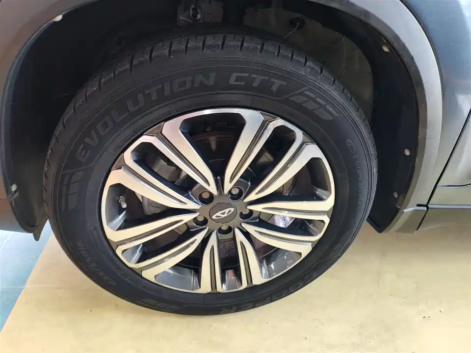 Chery Tiggo 8