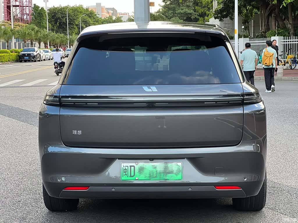 Li Auto L8, 2023 все фото