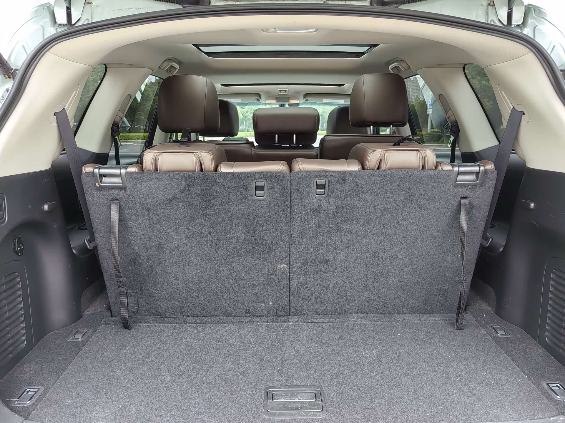 Infiniti JX35, 2014 12