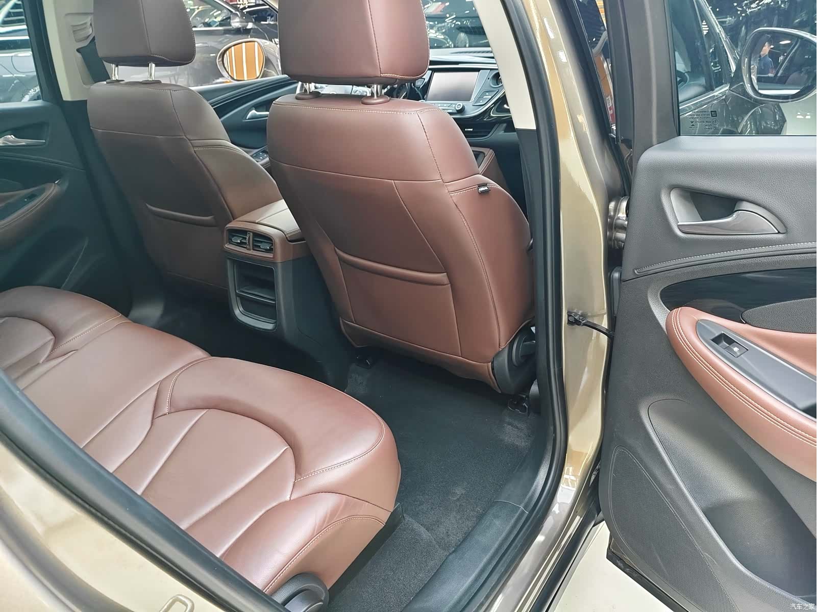 Buick Envision Plus, 2019 7