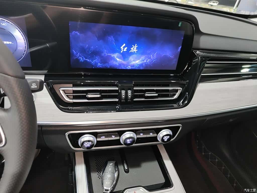 Hongqi HS5, 2025 10