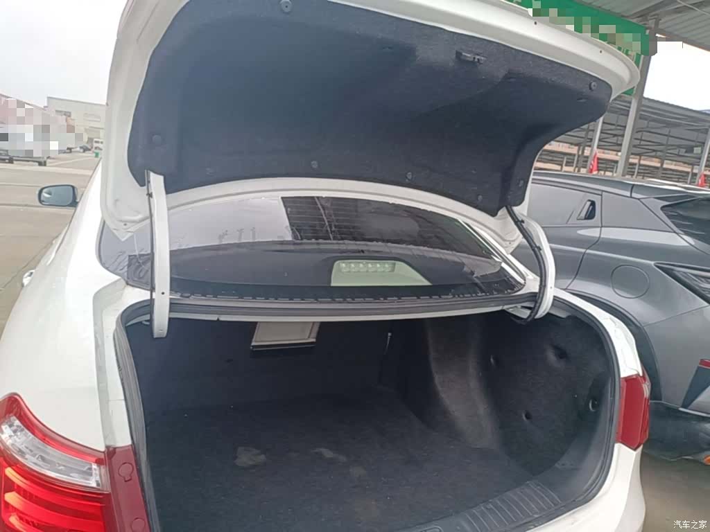 DongFeng A60, 2016 19