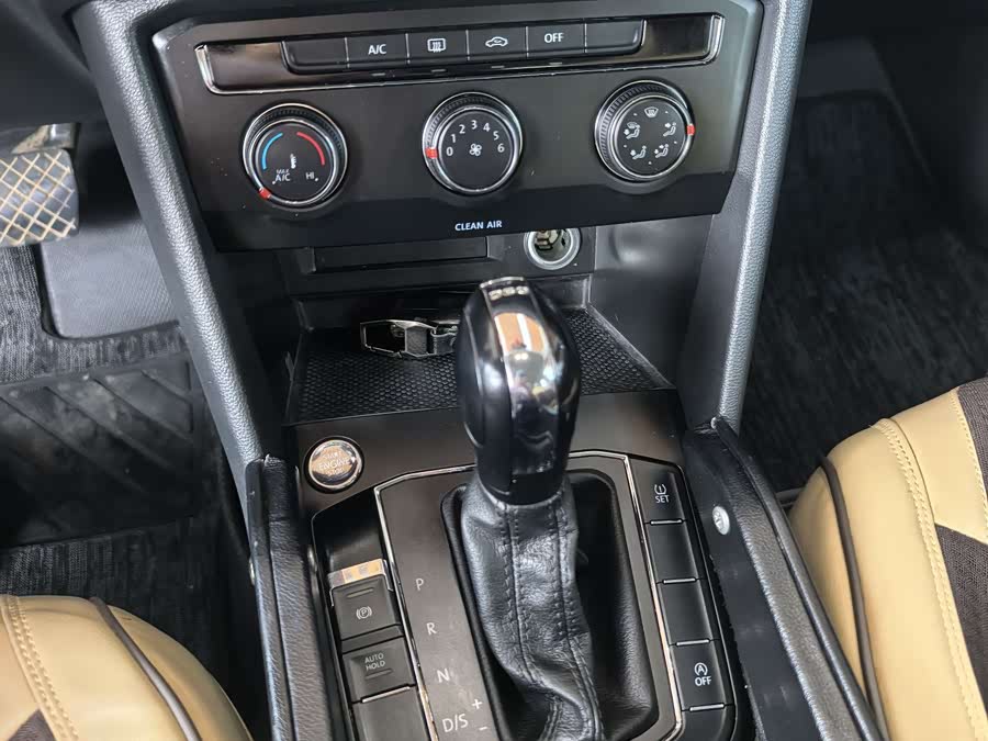 Volkswagen Tiguan L 2018, фото 10