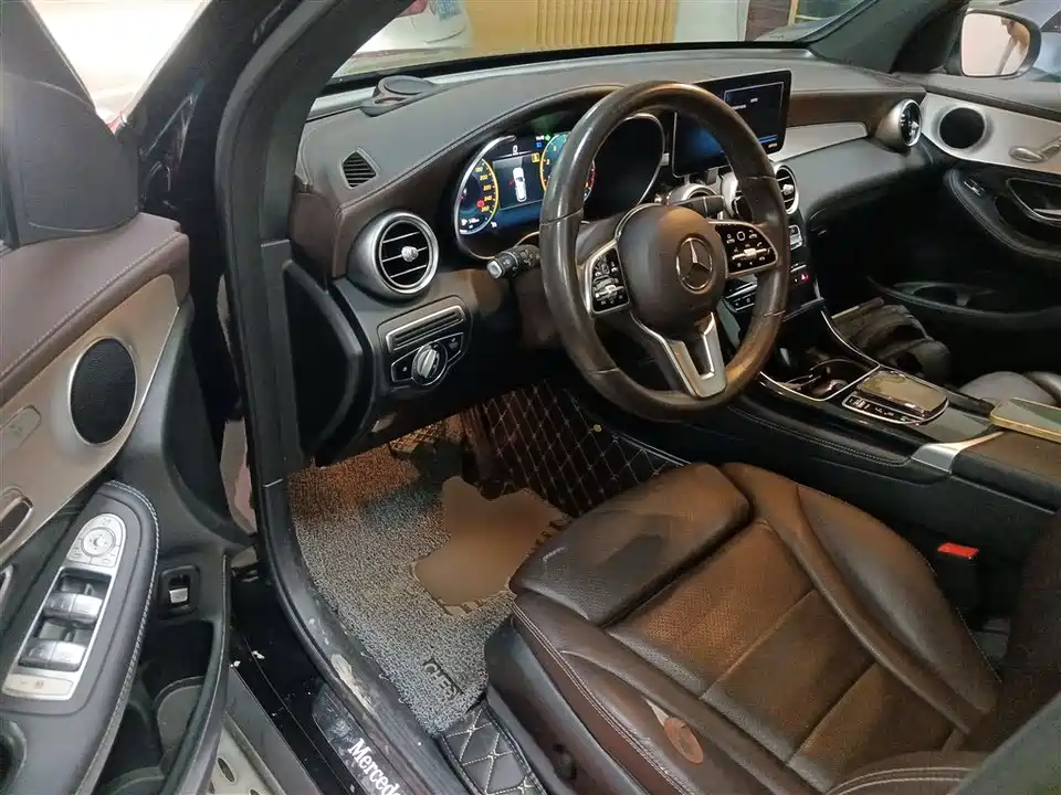 Mercedes-Benz GLC Mercedes-Benz GLC
