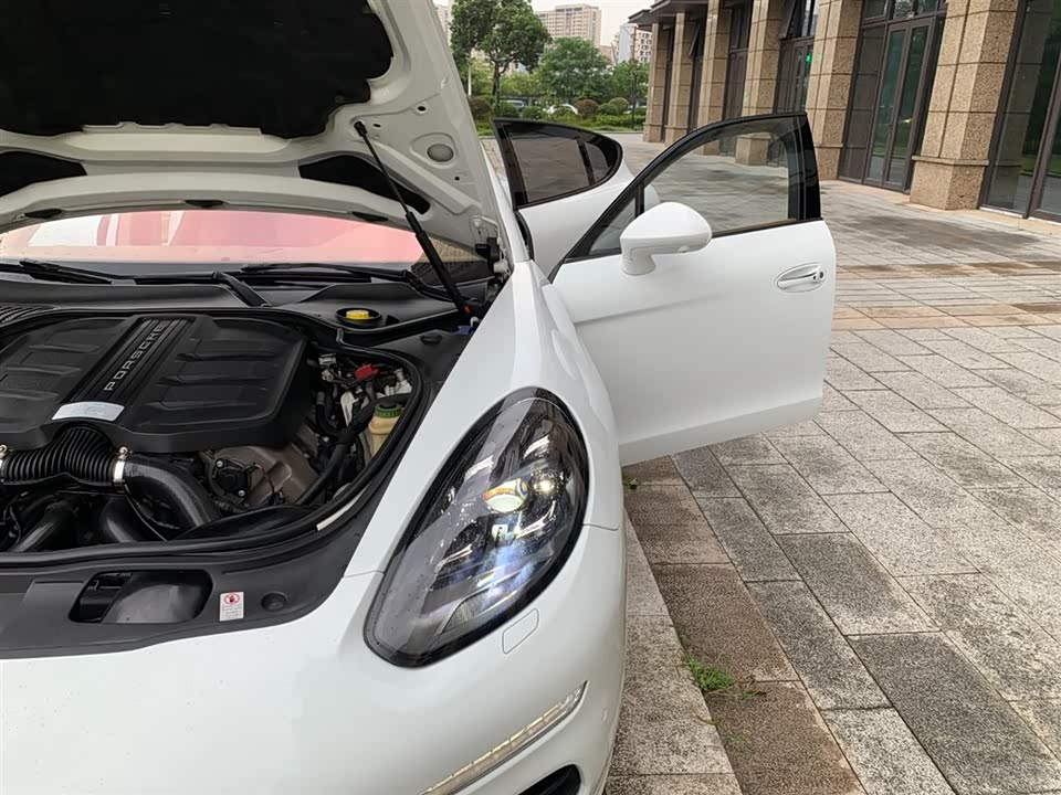 Porsche Panamera Porsche Panamera