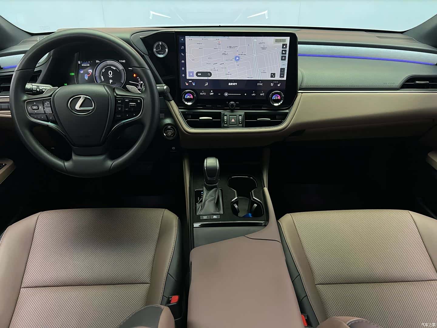 Lexus ES, 2025 12