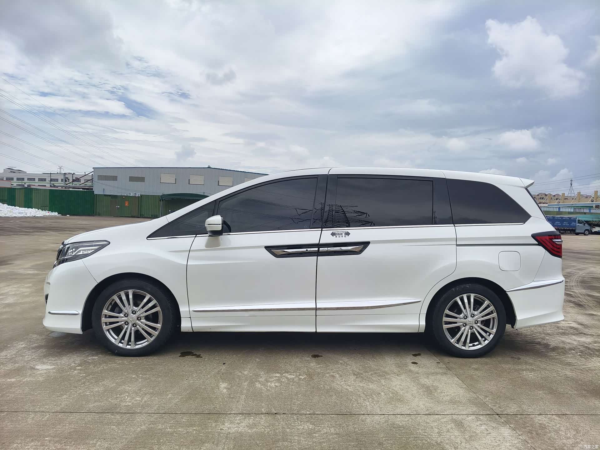 Honda Elysion, 2017 7