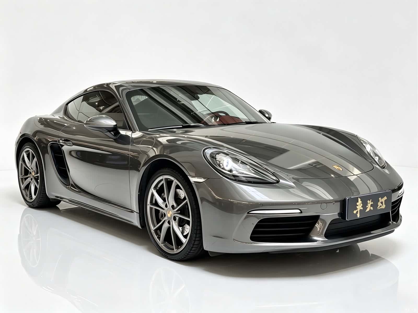 Porsche Cayman, 2020 3