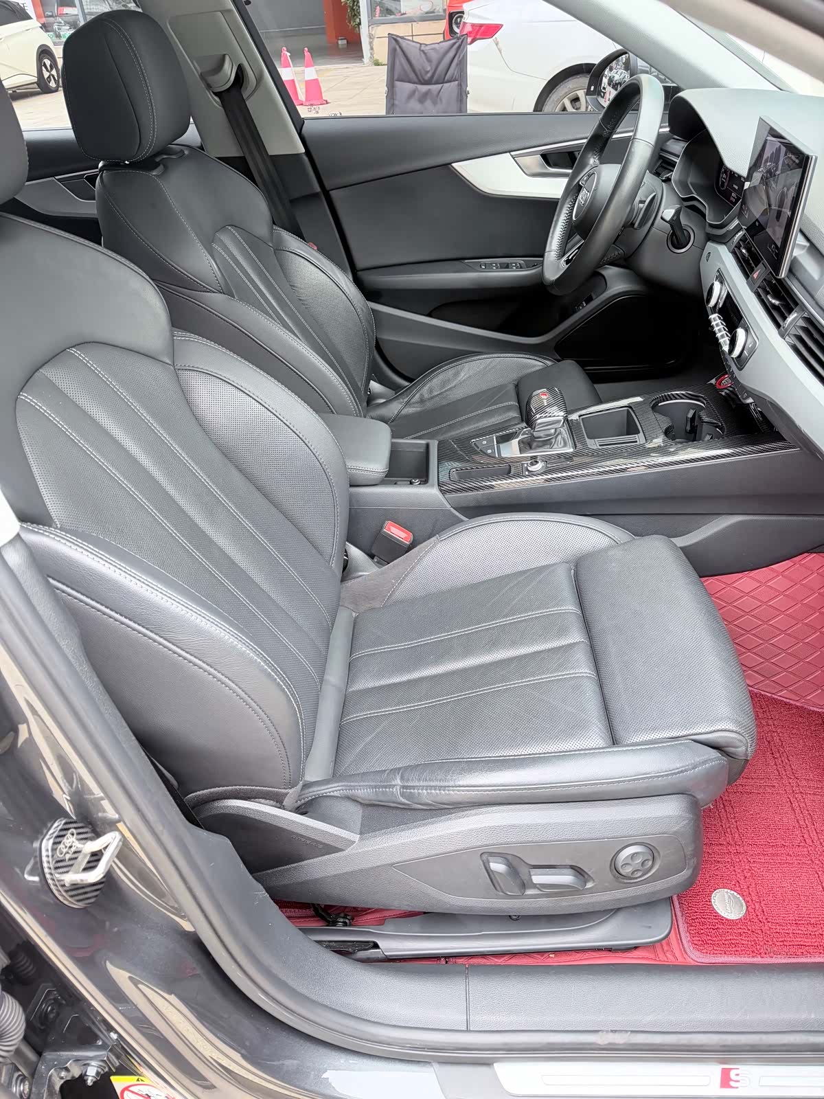 Audi A4L, 2020 3