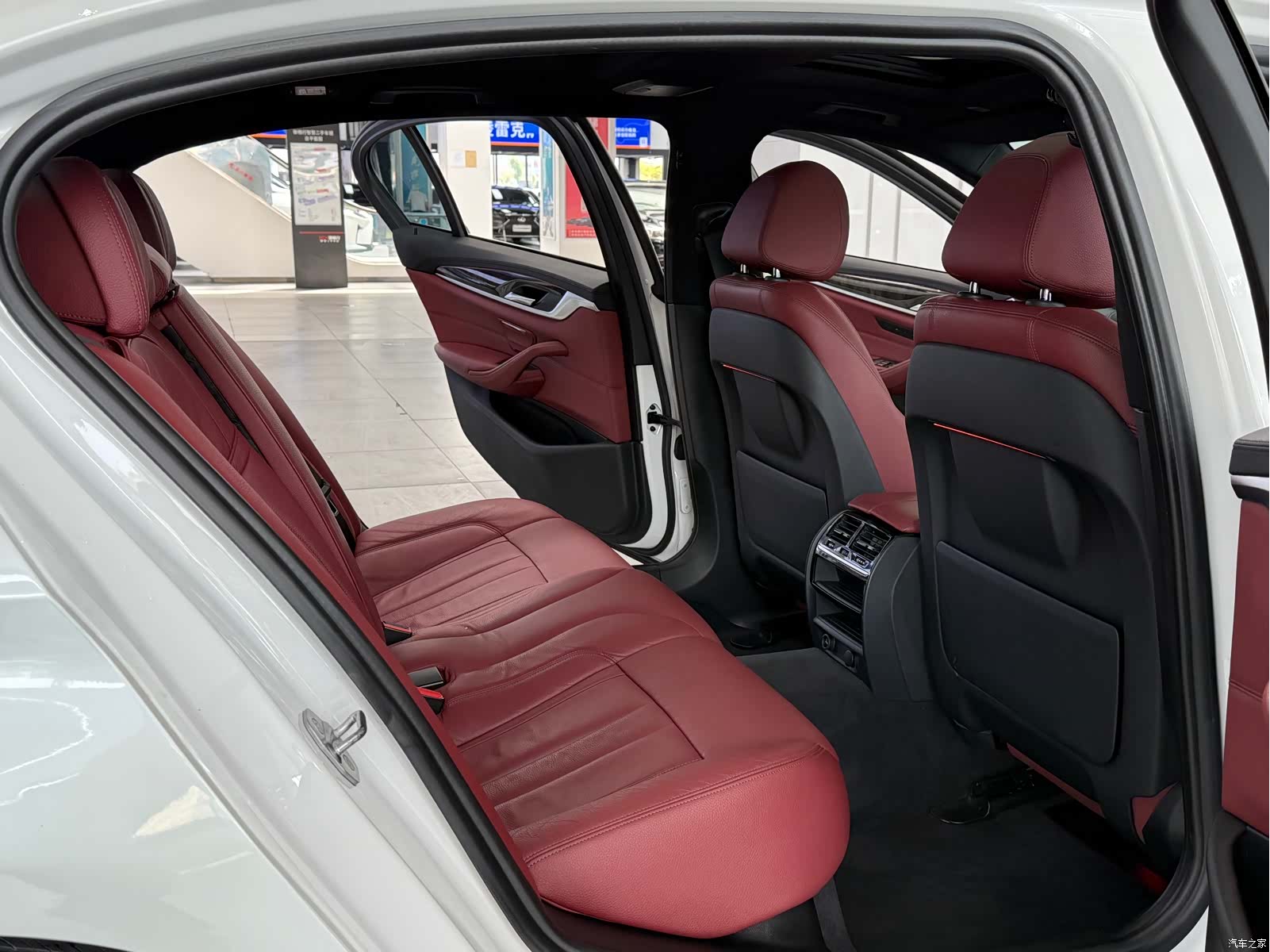 BMW 5 Series, 2018 10