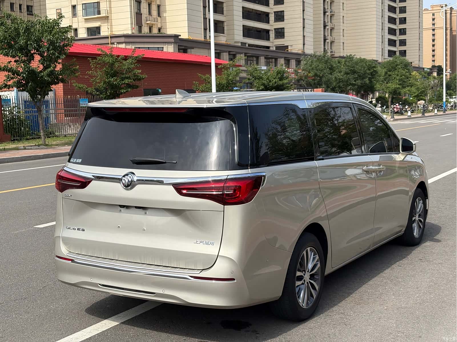 Buick GL8, 2021 все фото