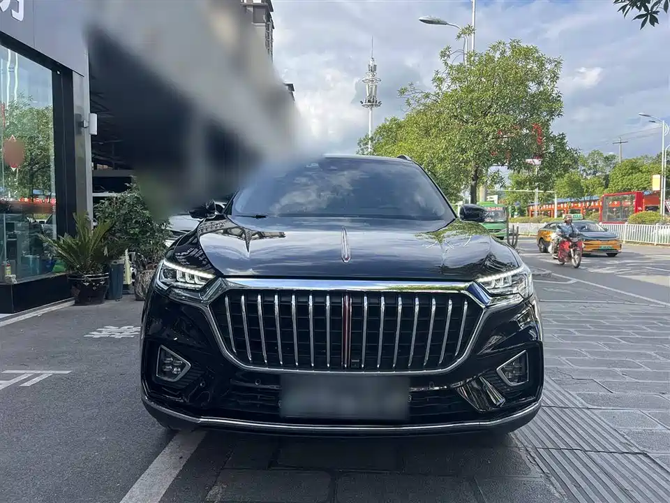 Hongqi HS5