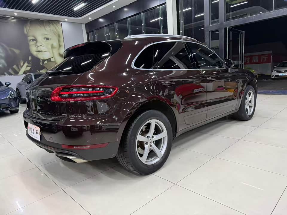Porsche Macan