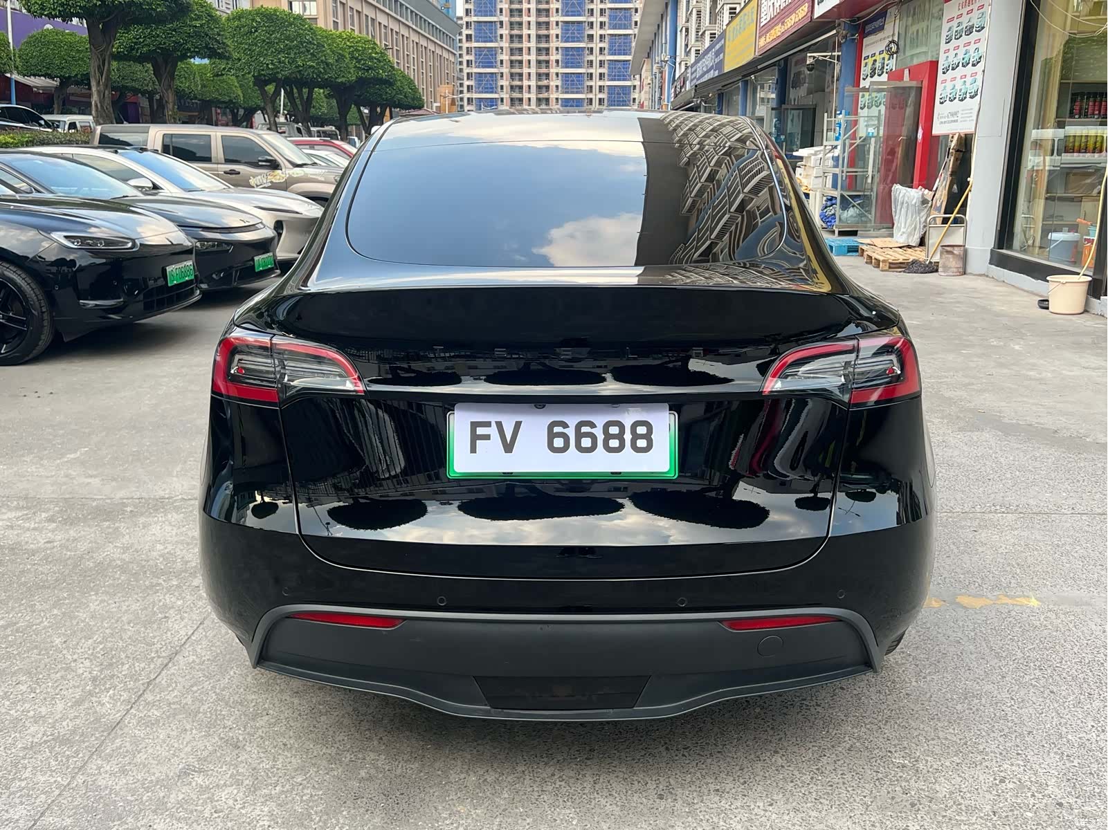 Tesla Model Y, 2022 13