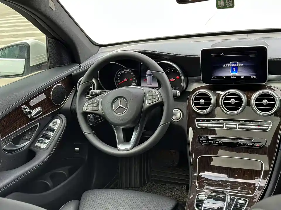 Mercedes-Benz GLC Mercedes-Benz GLC