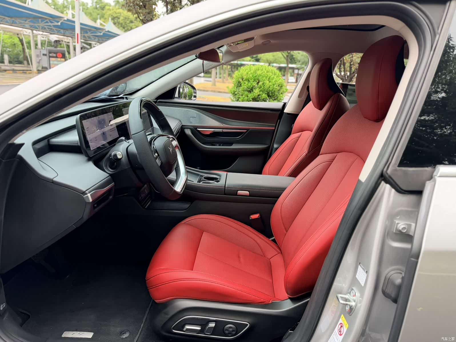 Xpeng P7, 2023 9