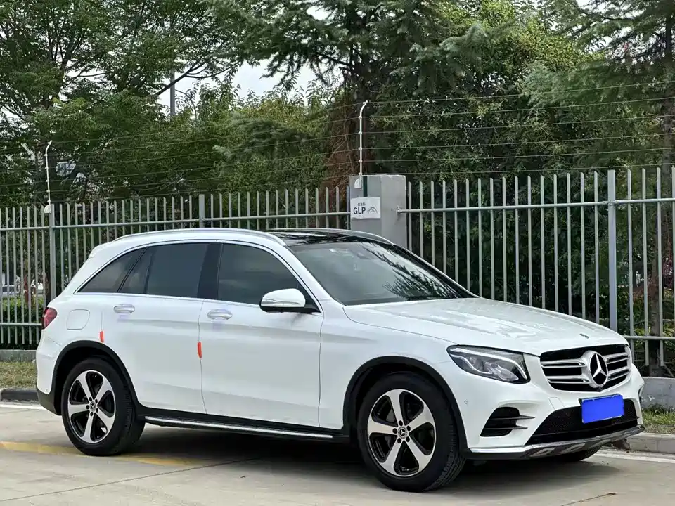 Mercedes-Benz GLC Mercedes-Benz GLC