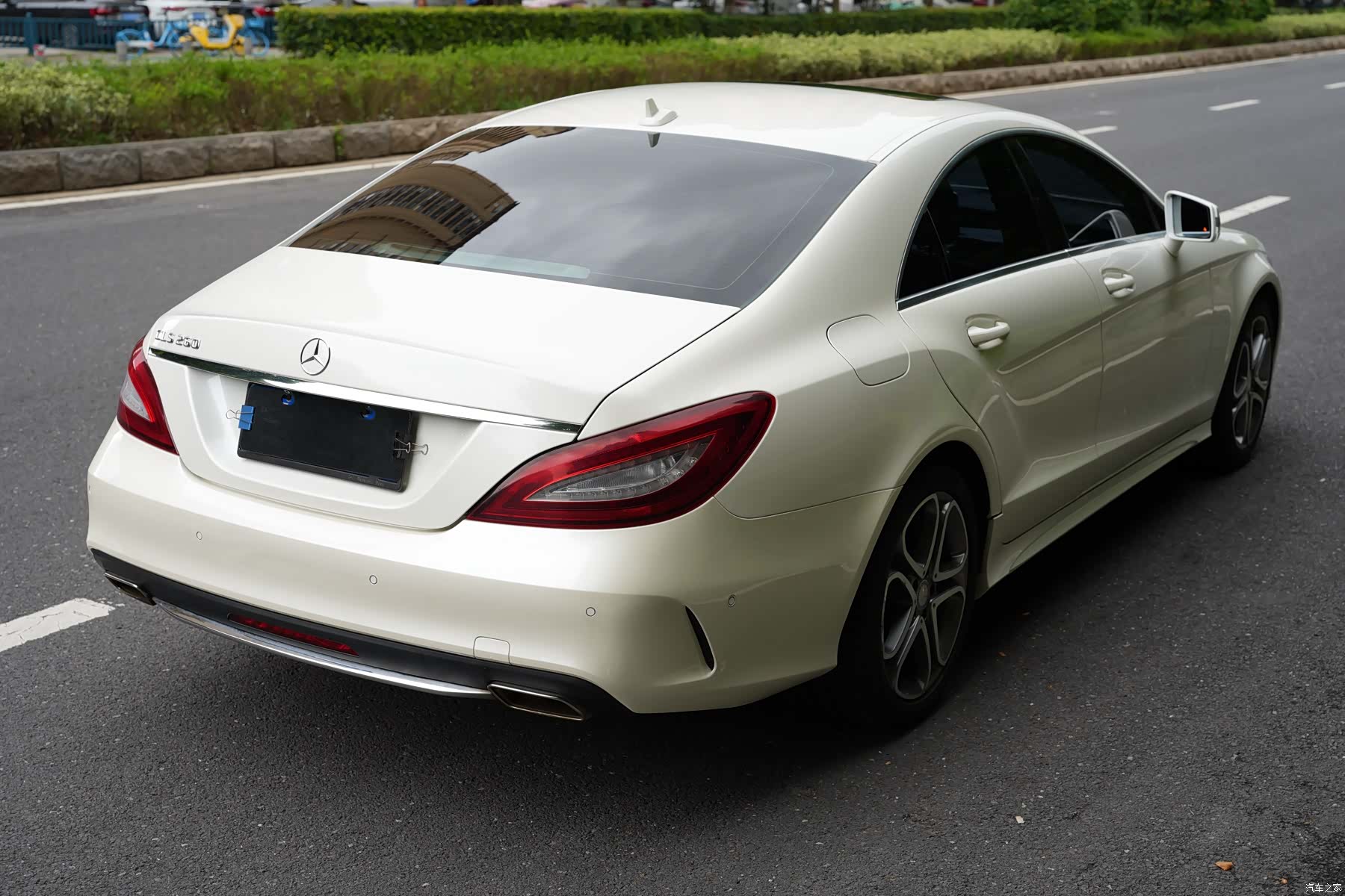Mercedes-Benz CLS, 2015 8