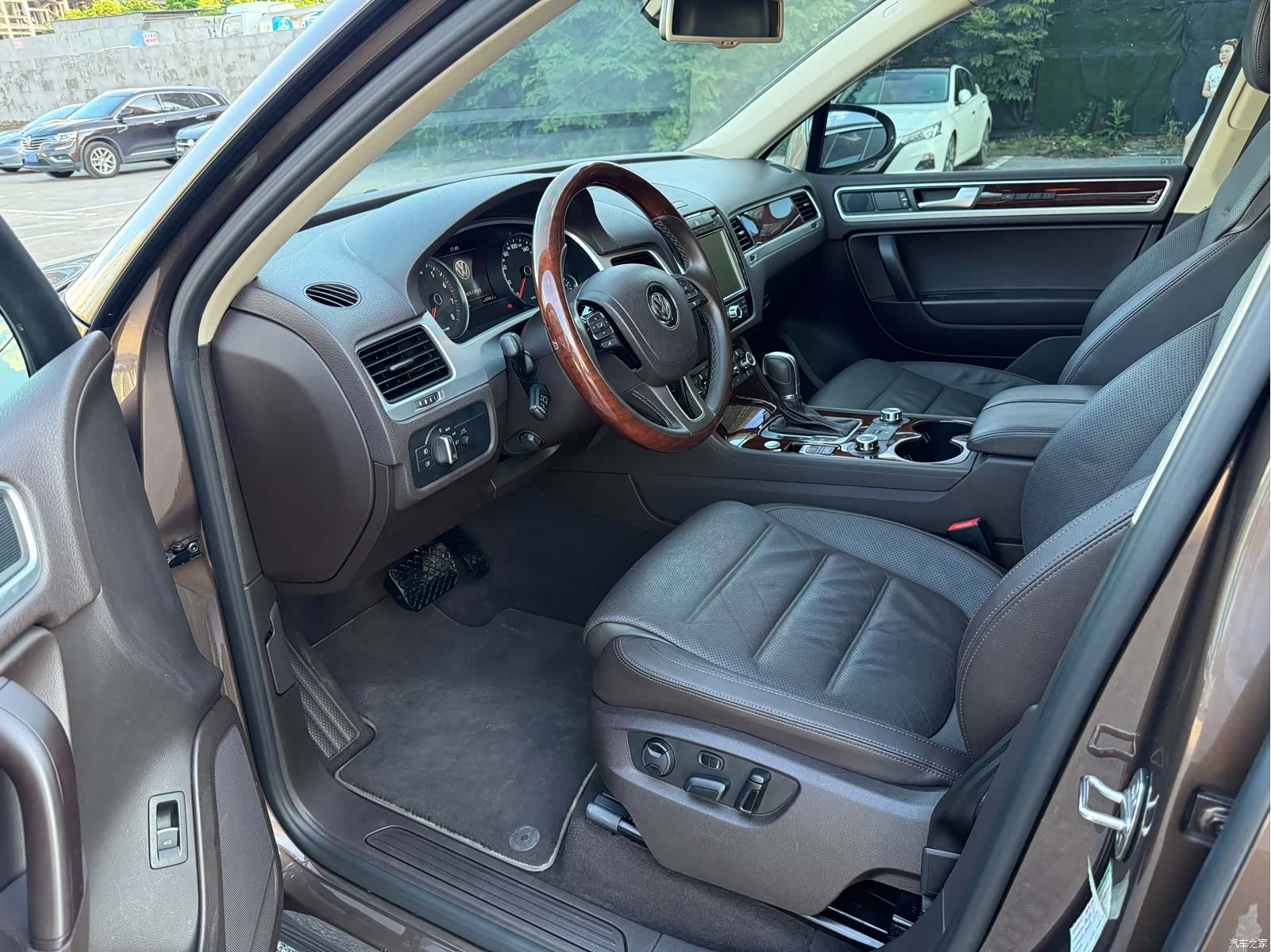 Volkswagen Touareg, 2015 8