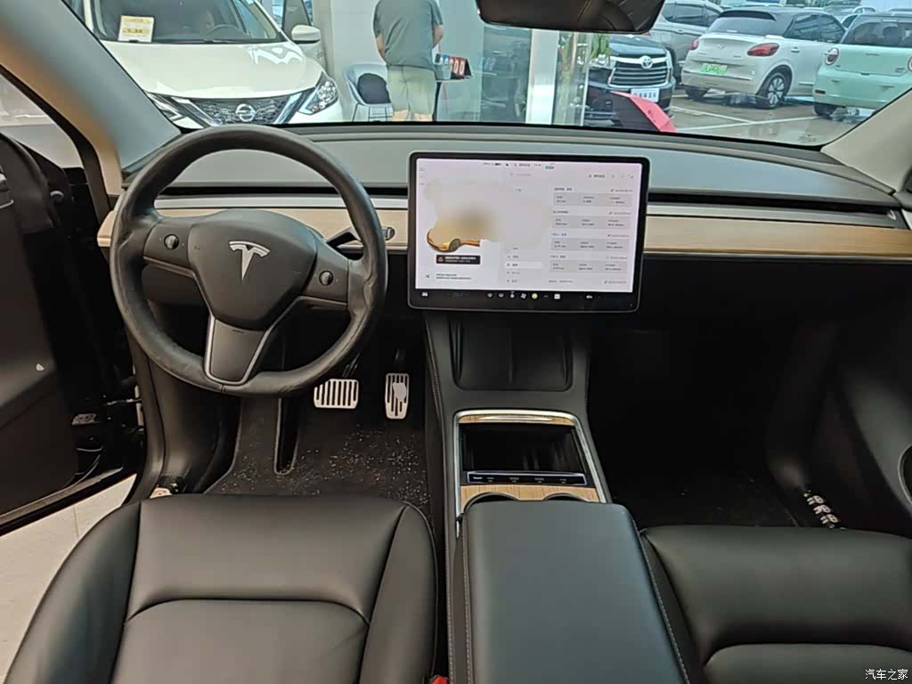 Tesla Model Y, 2021 10