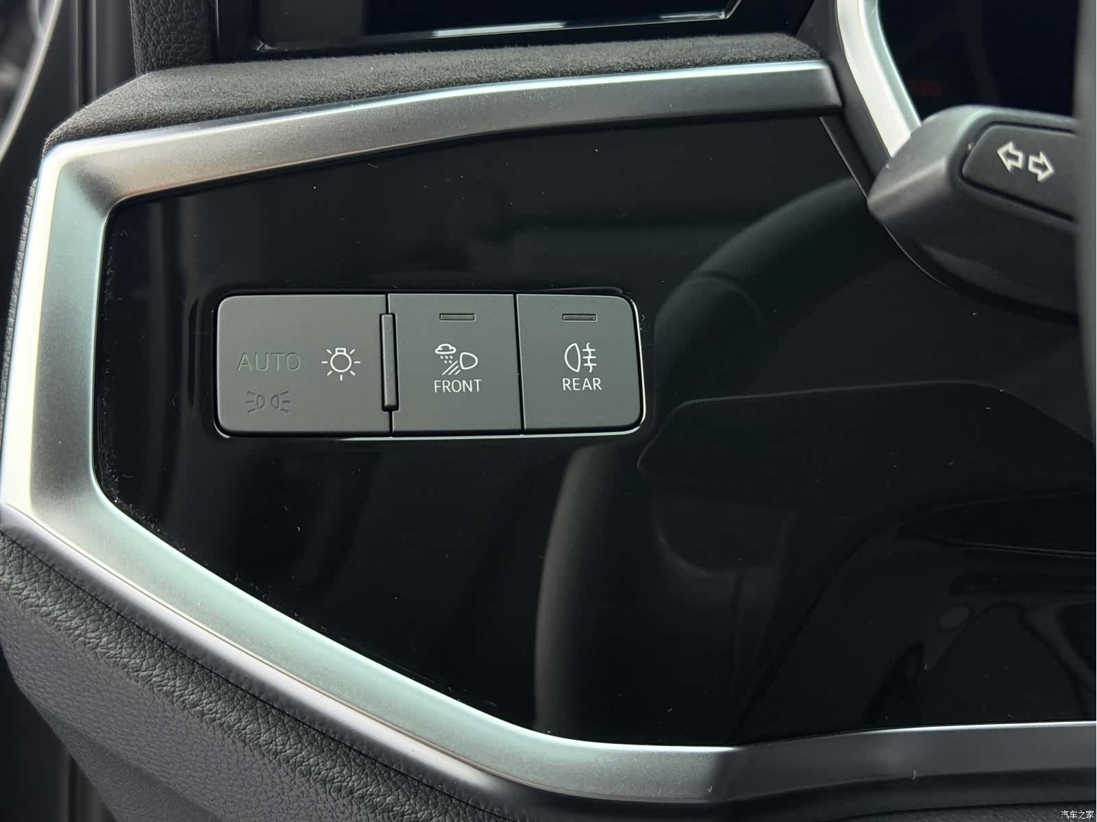 Audi Q3, 2023 19