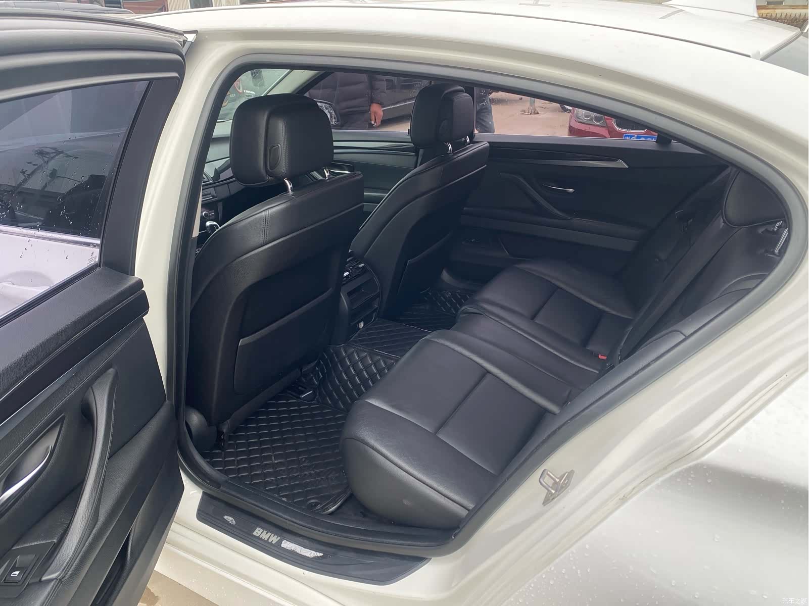 BMW 5 Series, 2012 все фото