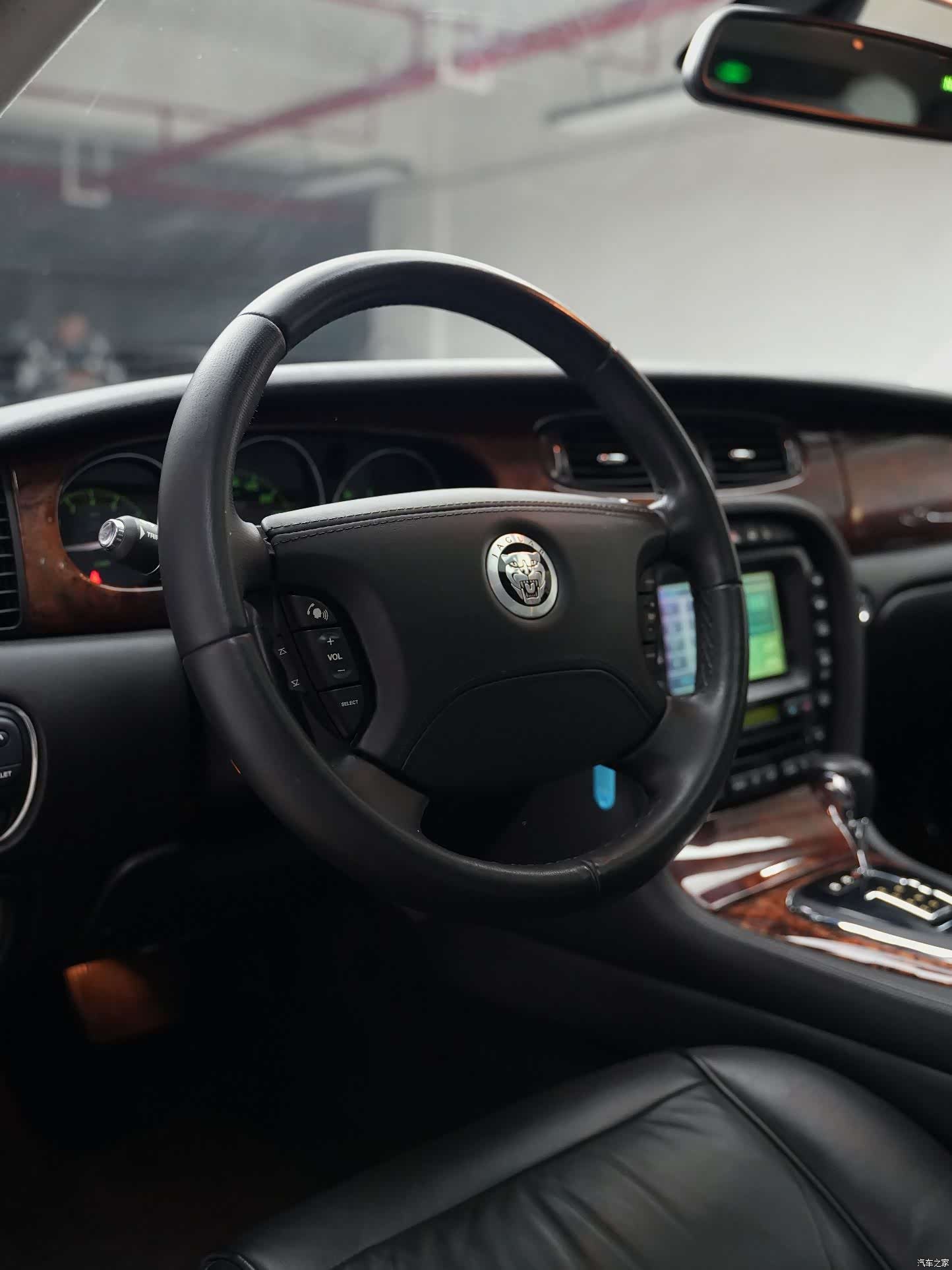 Jaguar XJ, 2009 11