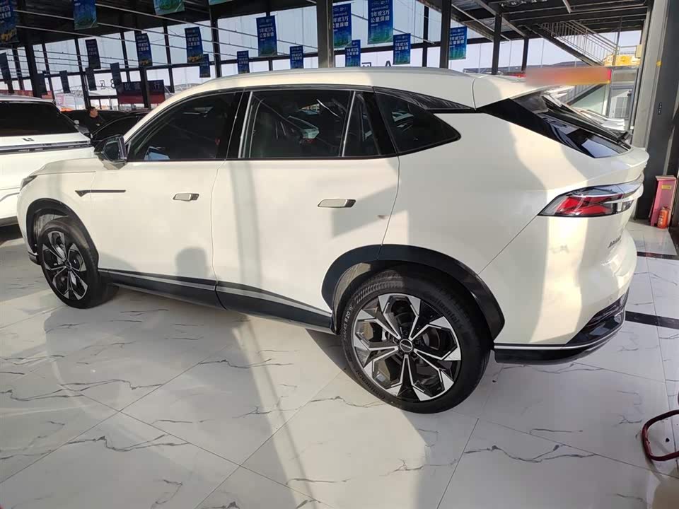 Roewe RX5