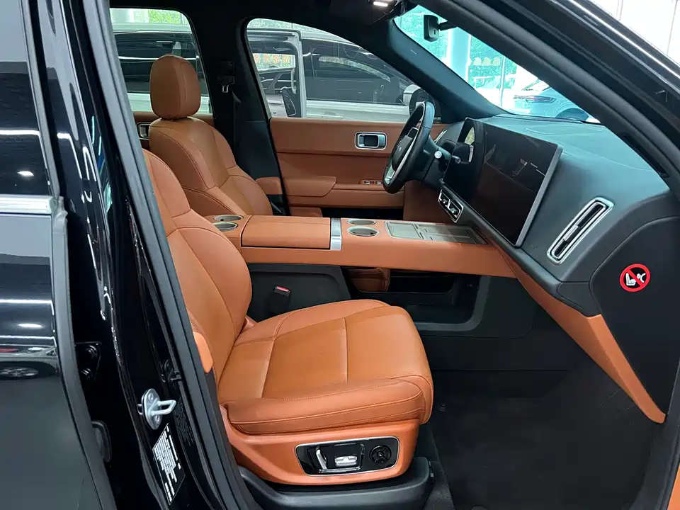 Li Auto Ideal L8