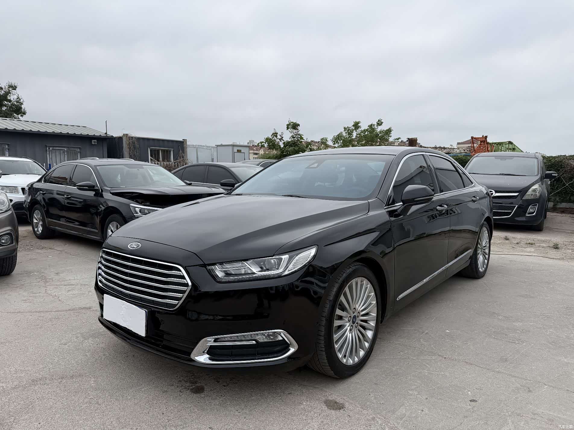Ford Taurus