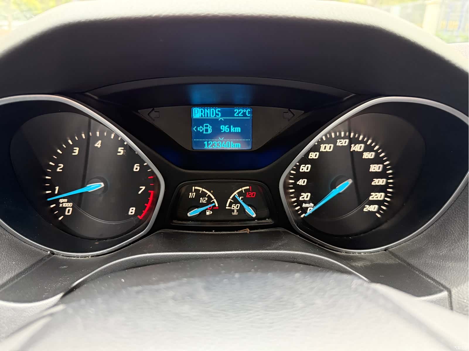 Ford Focus, 2014 9