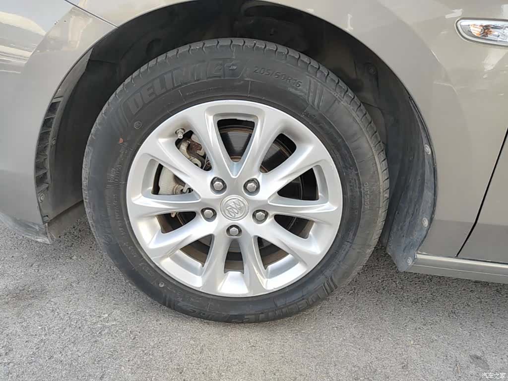 Buick GL6, 2018 25