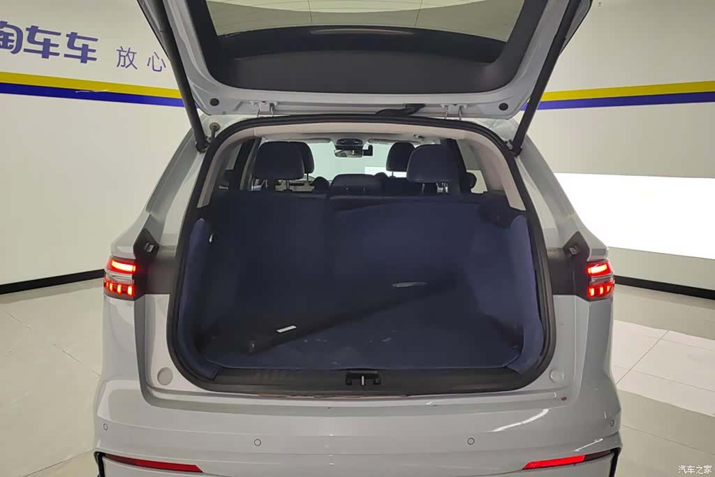 Geely Xingyue L, 2023 4
