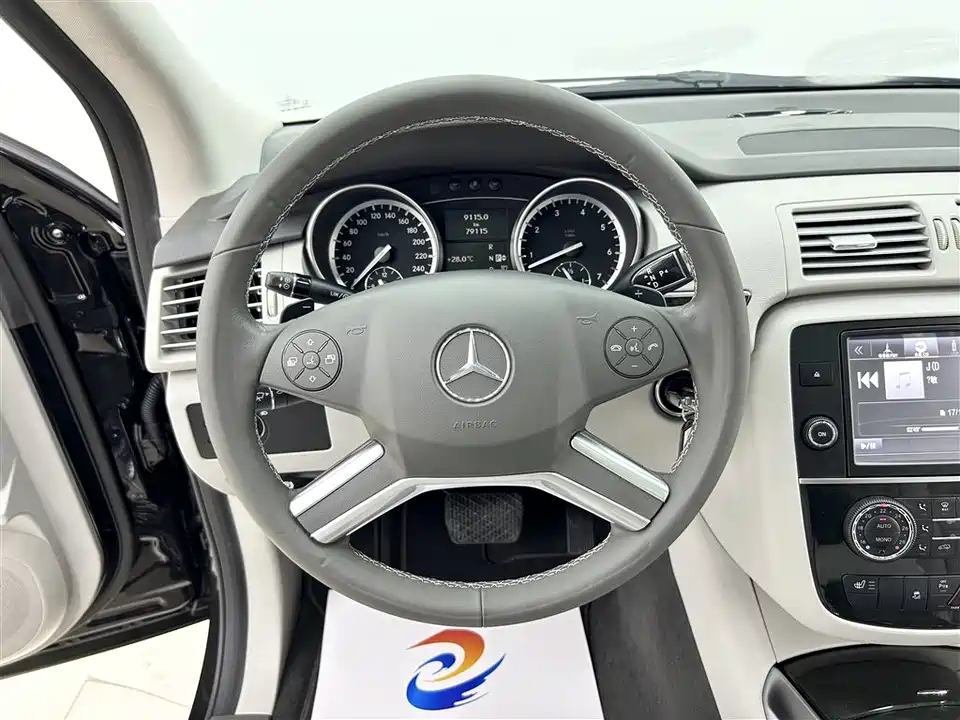 Mercedes-Benz R-class