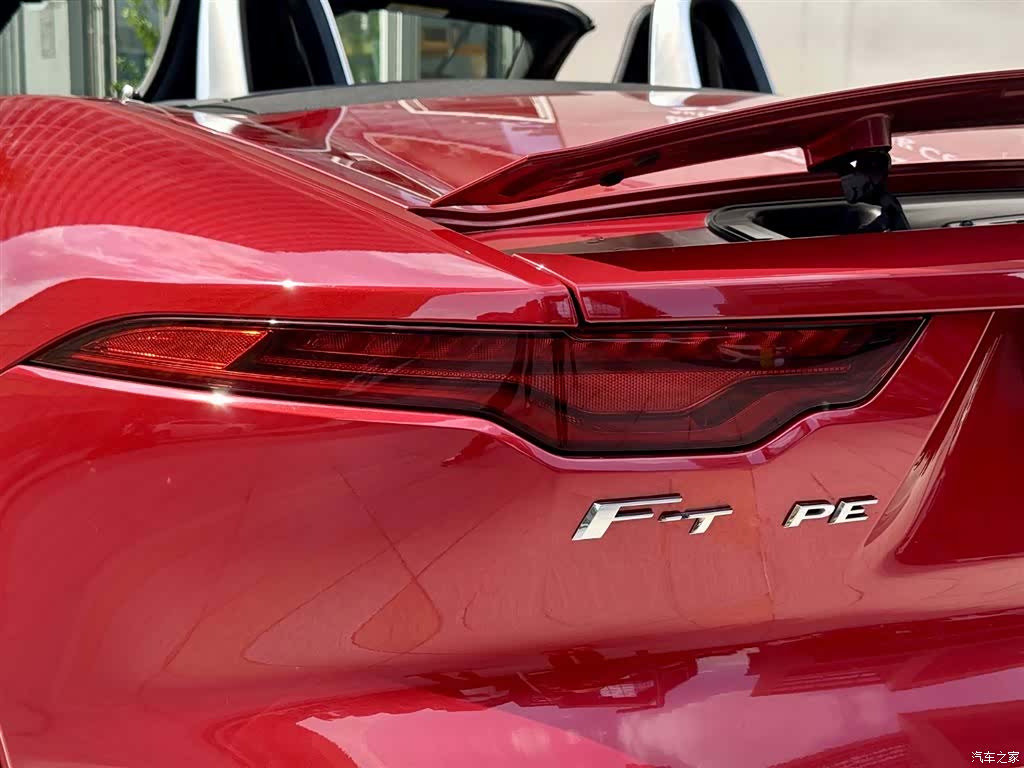Jaguar F-TYPE, 2021 32