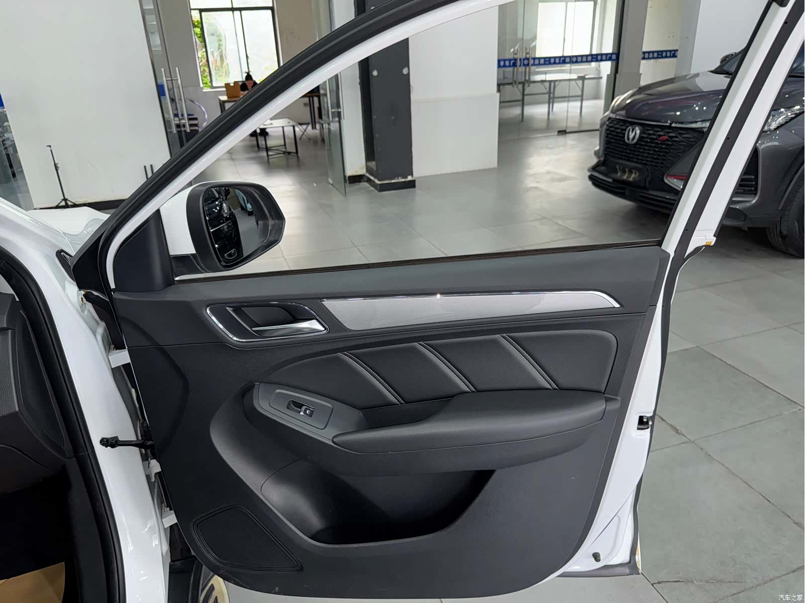 Roewe RX5, 2019 17