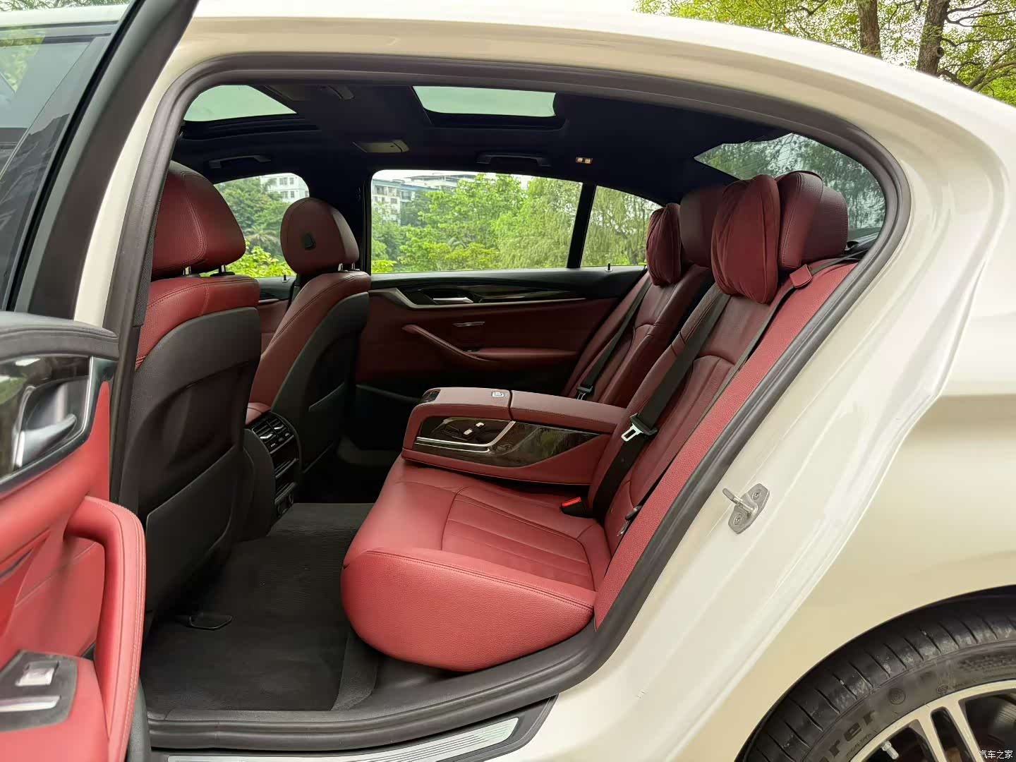 BMW 5 Series, 2018 6