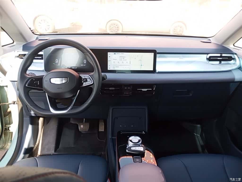 Geely E, 2023 10