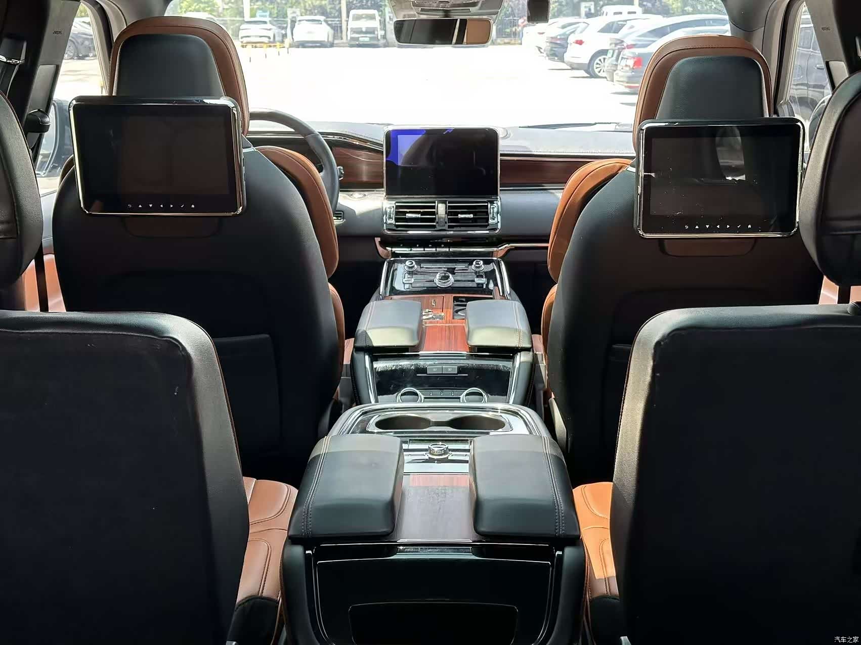 Lincoln Navigator, 2019 7
