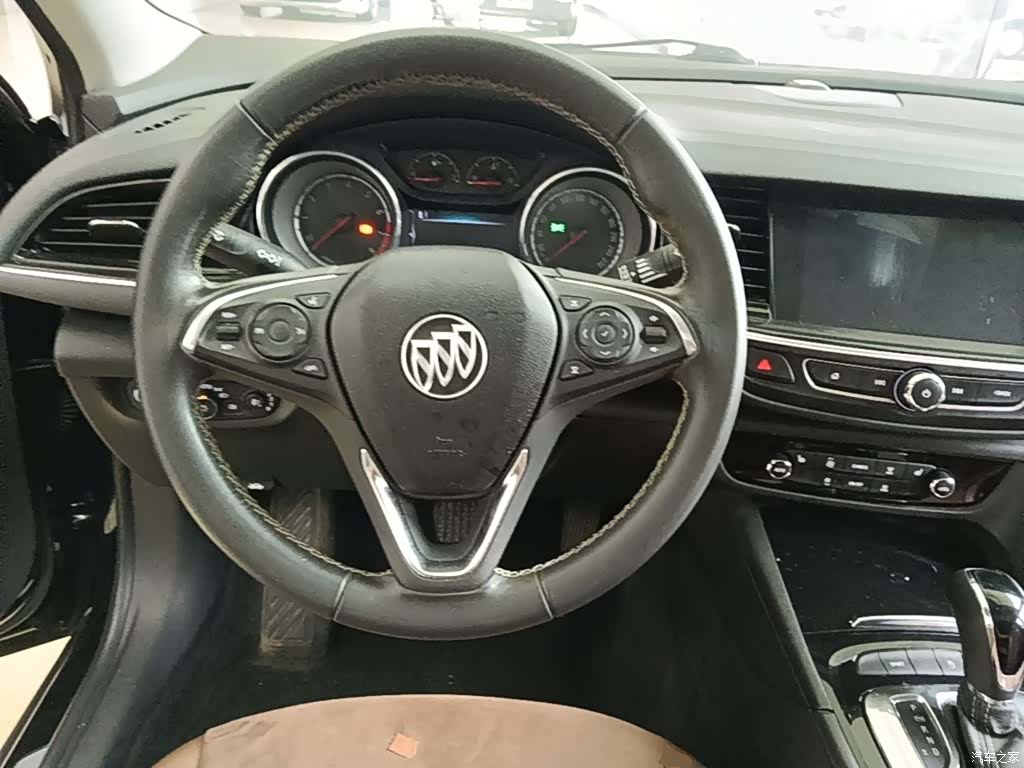 Buick Regal, 2019 11