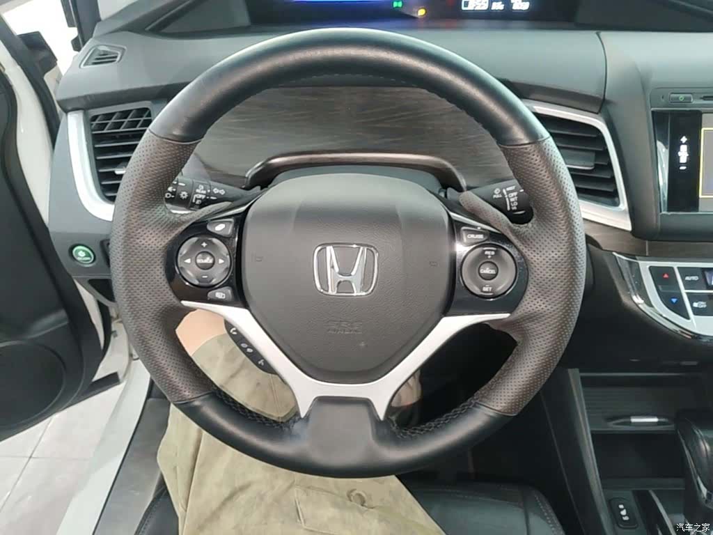 Honda Jade, 2016 11