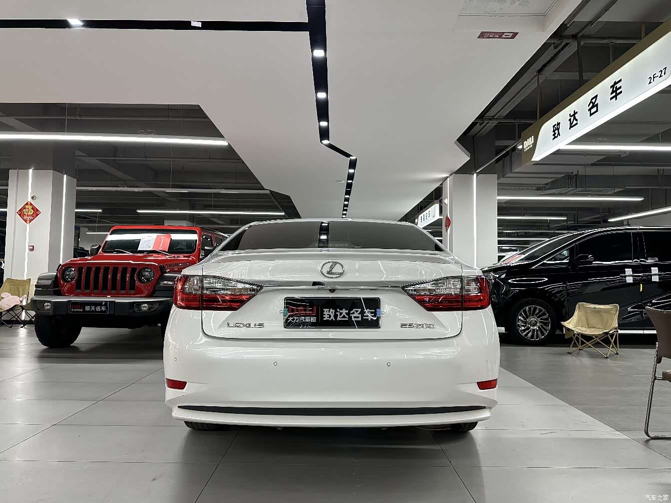 Lexus ES, 2018 8