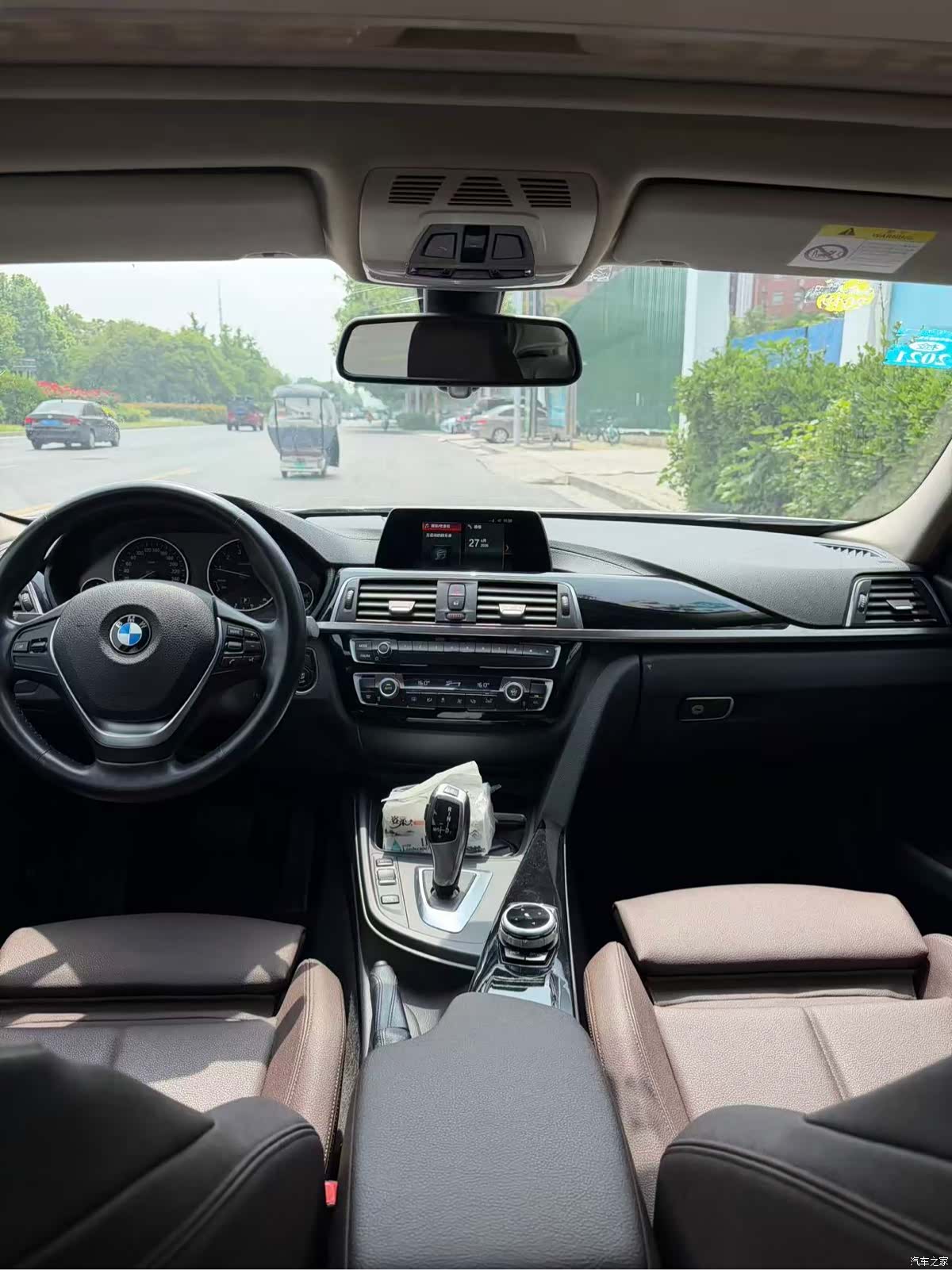 BMW 3 Series, 2017 все фото
