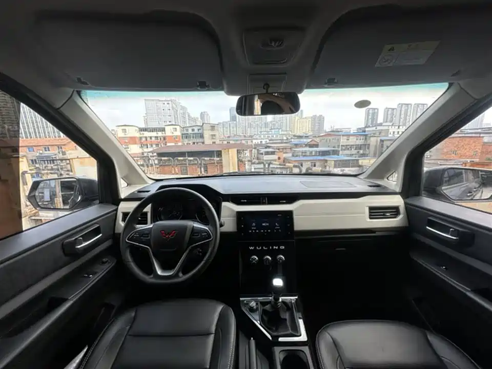 Wuling Wuling Journey