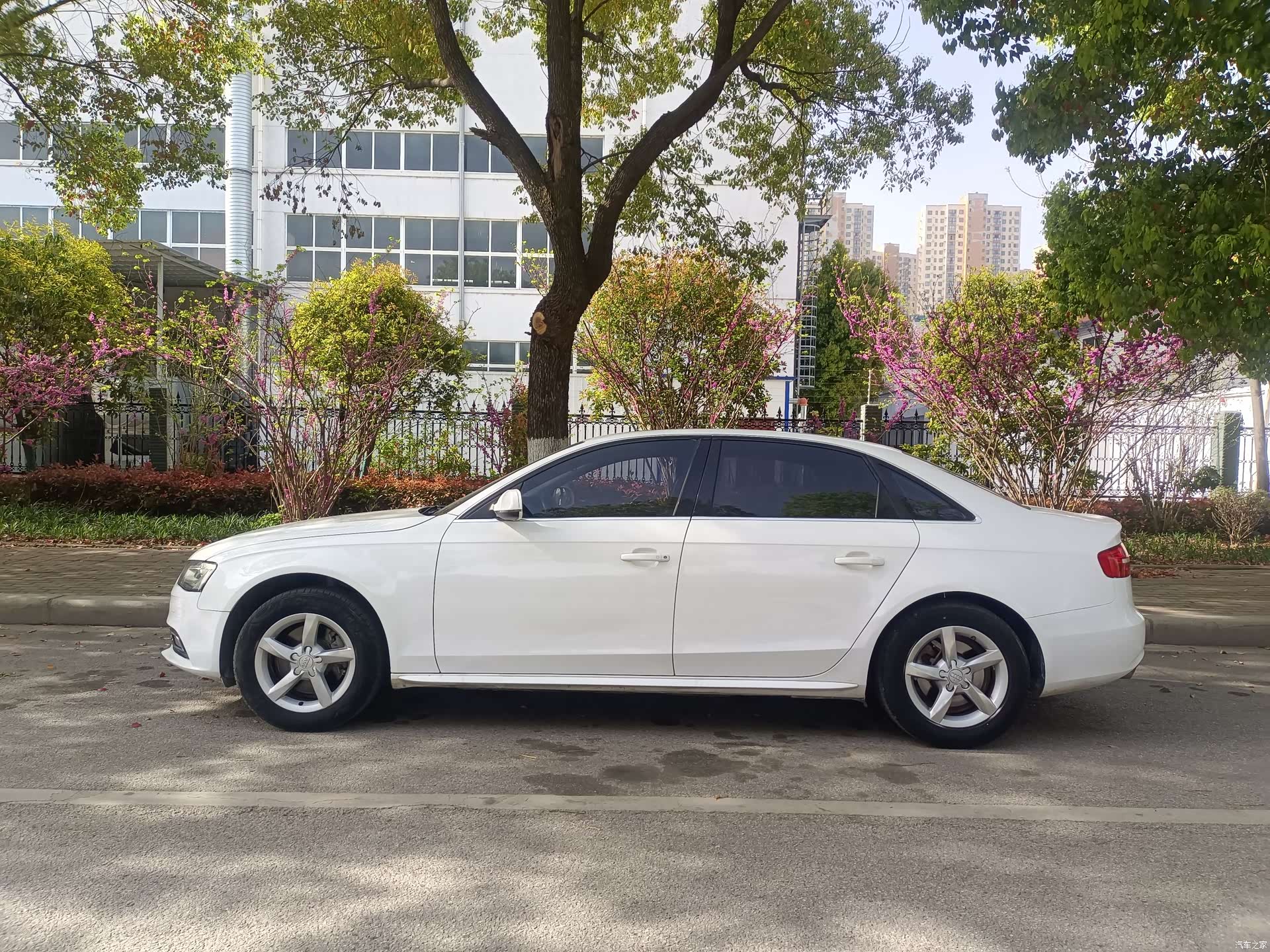 Audi A4L, 2014 7