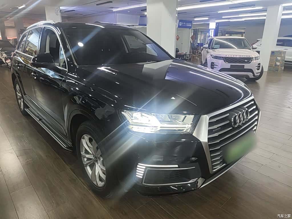 Audi e-tron, 2019 4