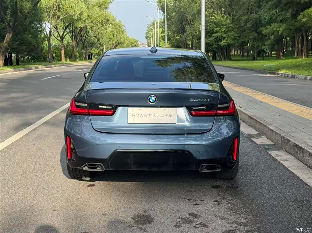 BMW 3 Series, 2025 11