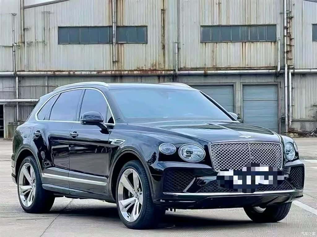 Bentley Bentayga, 2023 4